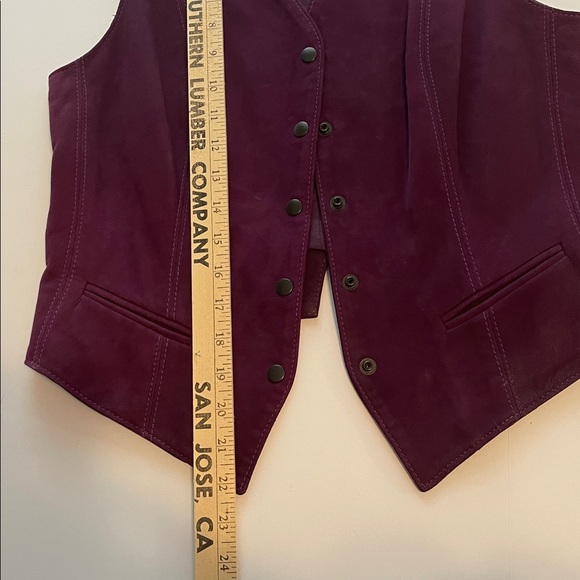 Anne Klein II Y2K mulberry suede snap front vest top petite 4 - Picture 11 of 11